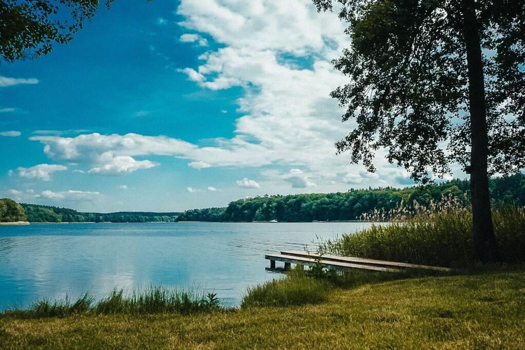 Holzhaus Direkt Am See Priepert Luaran gambar