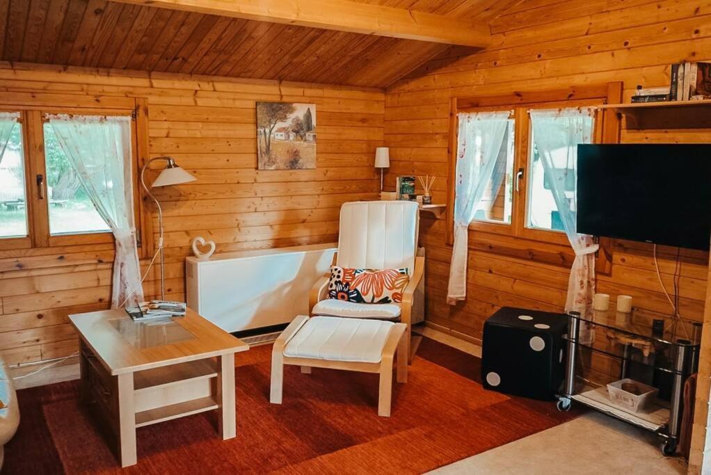 Holzhaus Direkt Am See Priepert Luaran gambar