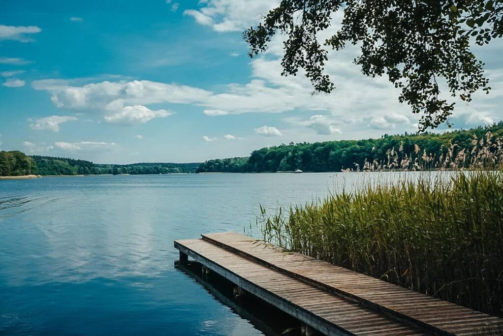 Holzhaus Direkt Am See Priepert Luaran gambar
