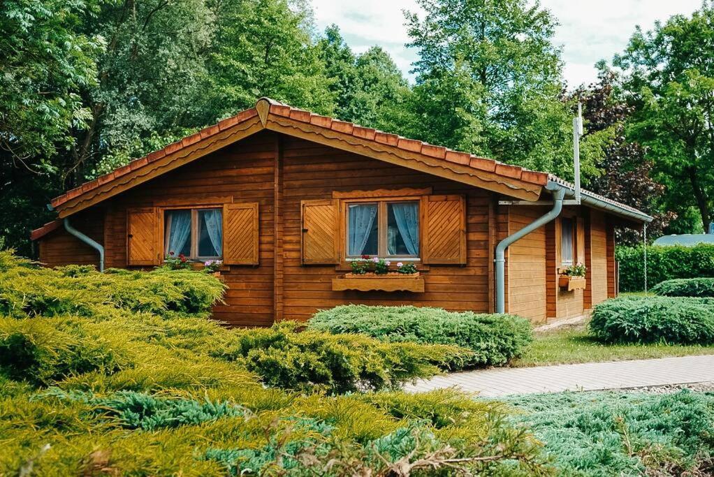Holzhaus Direkt Am See Priepert Luaran gambar