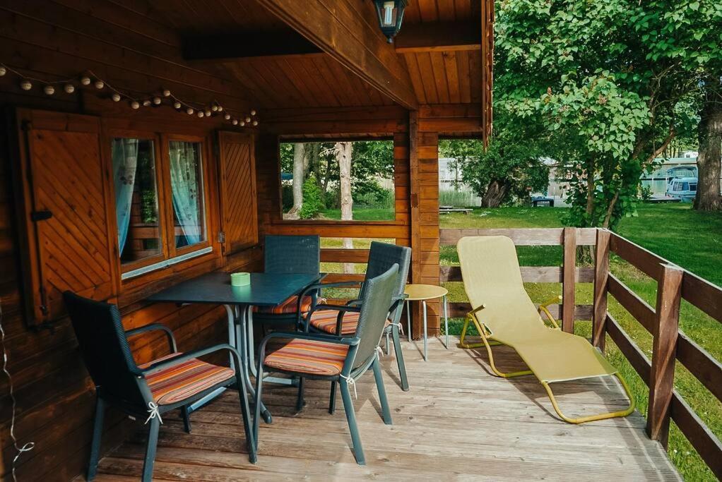 Holzhaus Direkt Am See Priepert Luaran gambar